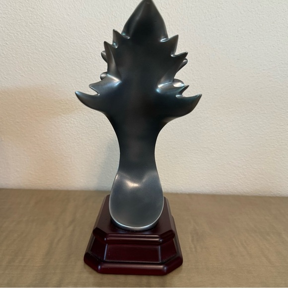 Eagle Head Sculpture On Wooden Base By Herco Gift Professional - Picture 5 of 15